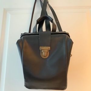 Beara Beara Handmade leather mini backpack